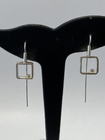 Square frame with gold ball earrings (large) - GOLD BALL SERIES