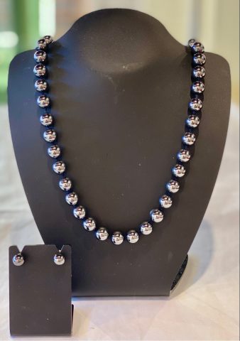 Hematite knotted necklace (includes earrings)