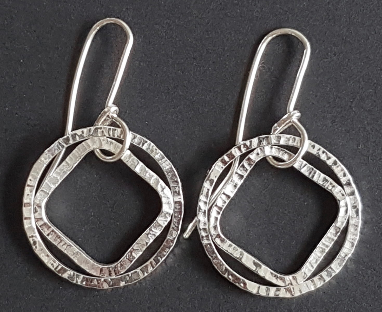 Forged Loop and Diamond earrings (S)