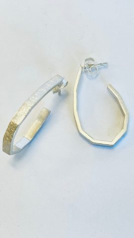 Facetted Curve earrings