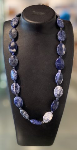 Sodalite on stg. silver bolt ring clasp necklace (set)