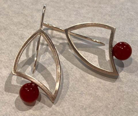 Stg. silver and Carnelian studs