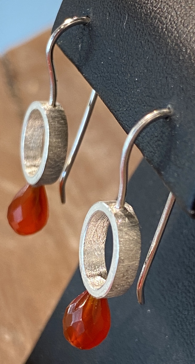 Oval + faceted drop carnelian earrings