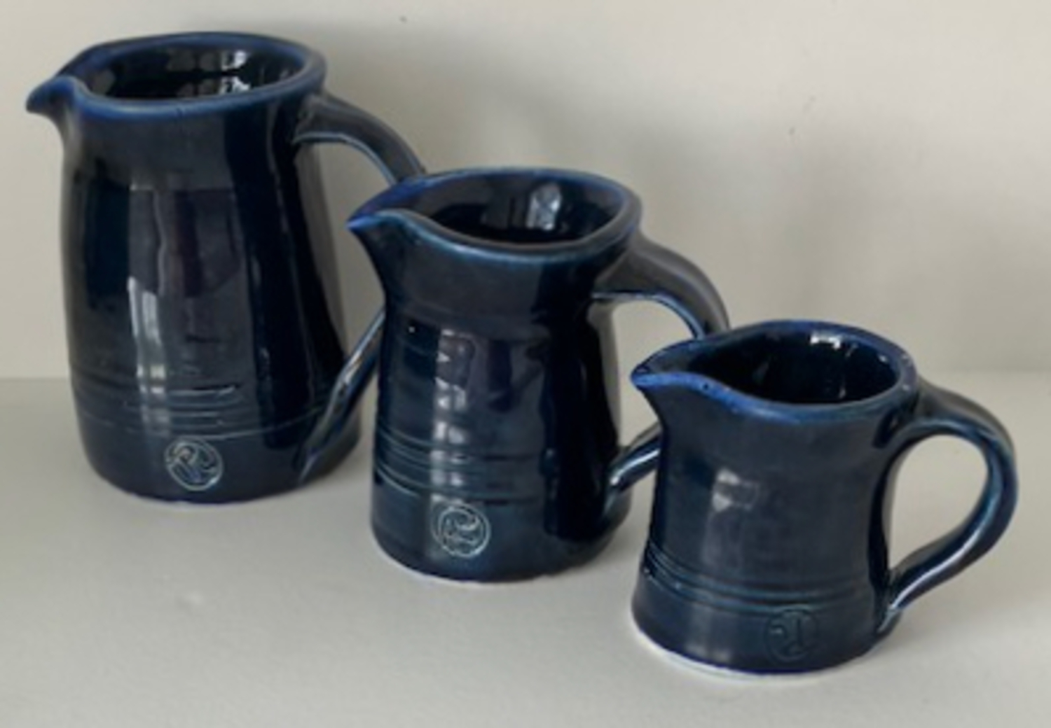 Set of 3 jugs